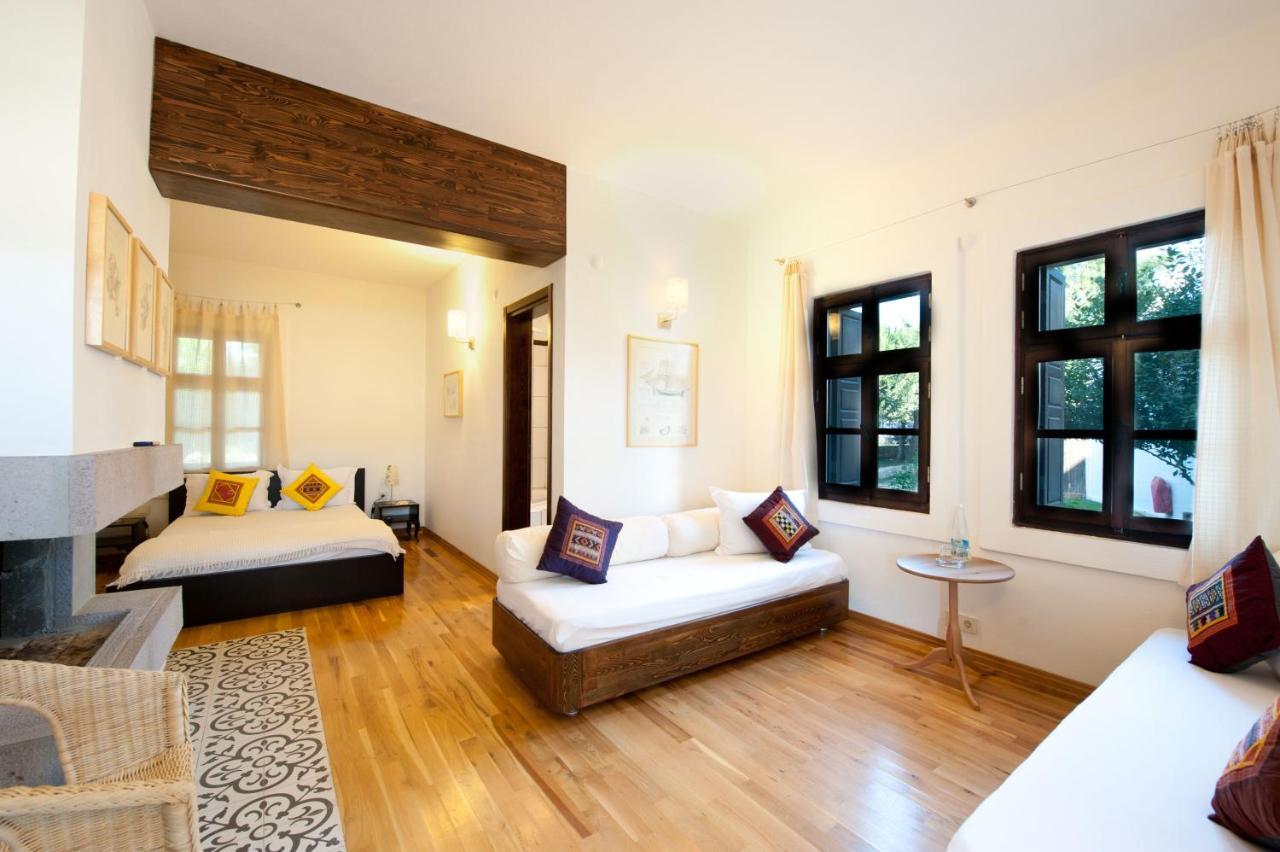 Akvaryum Hotel Bozcaada Exteriör bild