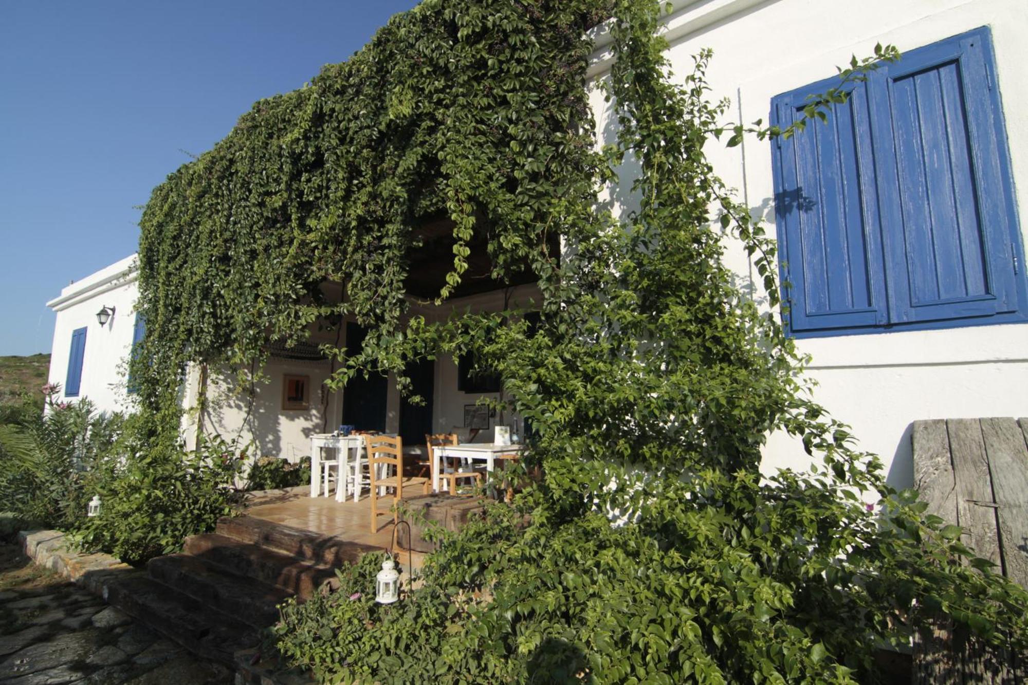 Akvaryum Hotel Bozcaada Exteriör bild